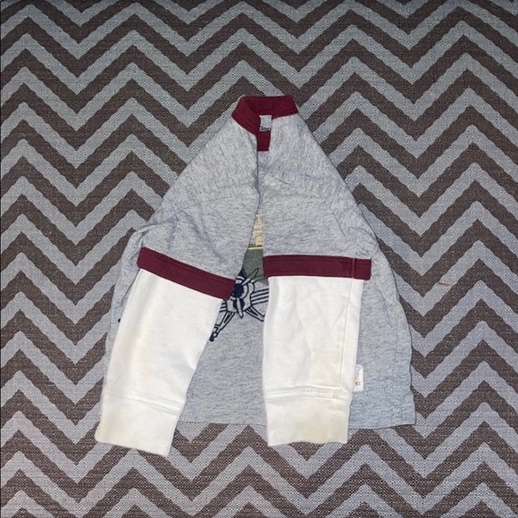 Baby Gap long sleeve - Picture 2 of 3